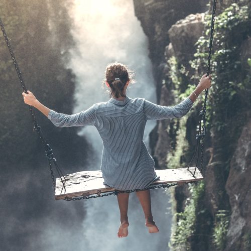 artem-beliaikin-8AsKha7aIvk-unsplash-min